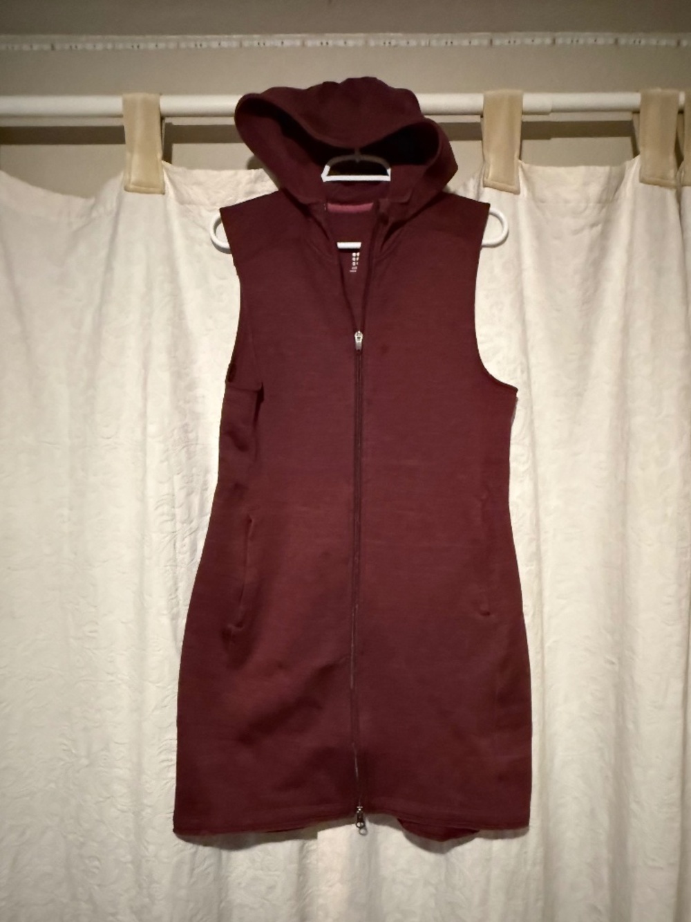 Title Nine Size Medium Rainier Sleeveless Dress